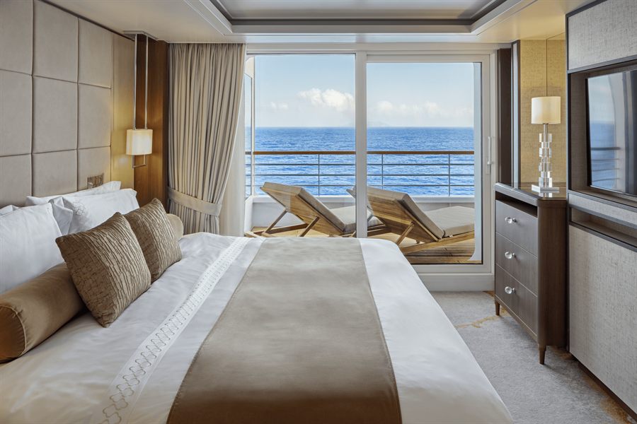 Cruise cabin with balcony